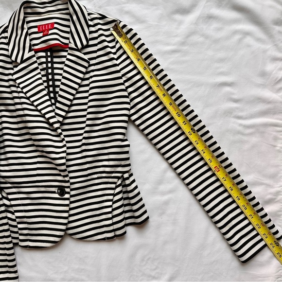 Elle Black and White Striped Knit Blazer, XS - Picture 9 of 13